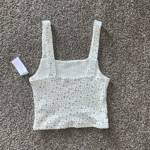 AE Tank Top - Picture 4 of 4